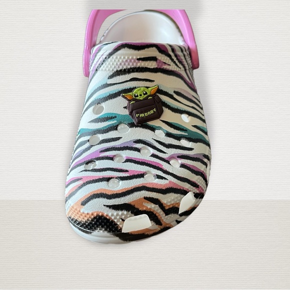 Star Wars Grogu Crocs Charm - Mix and Match 3 or more for 50% off - Picture 2 of 2